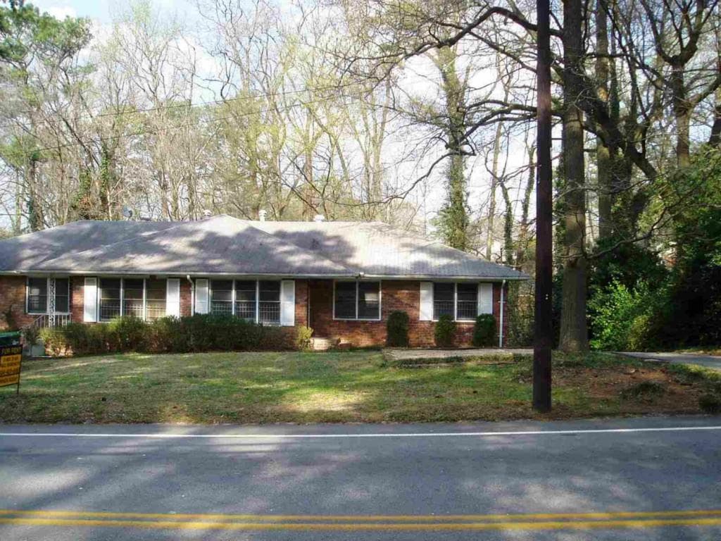 duplex sold at 2091 Howell Mill Road, Atlanta, GA 30318