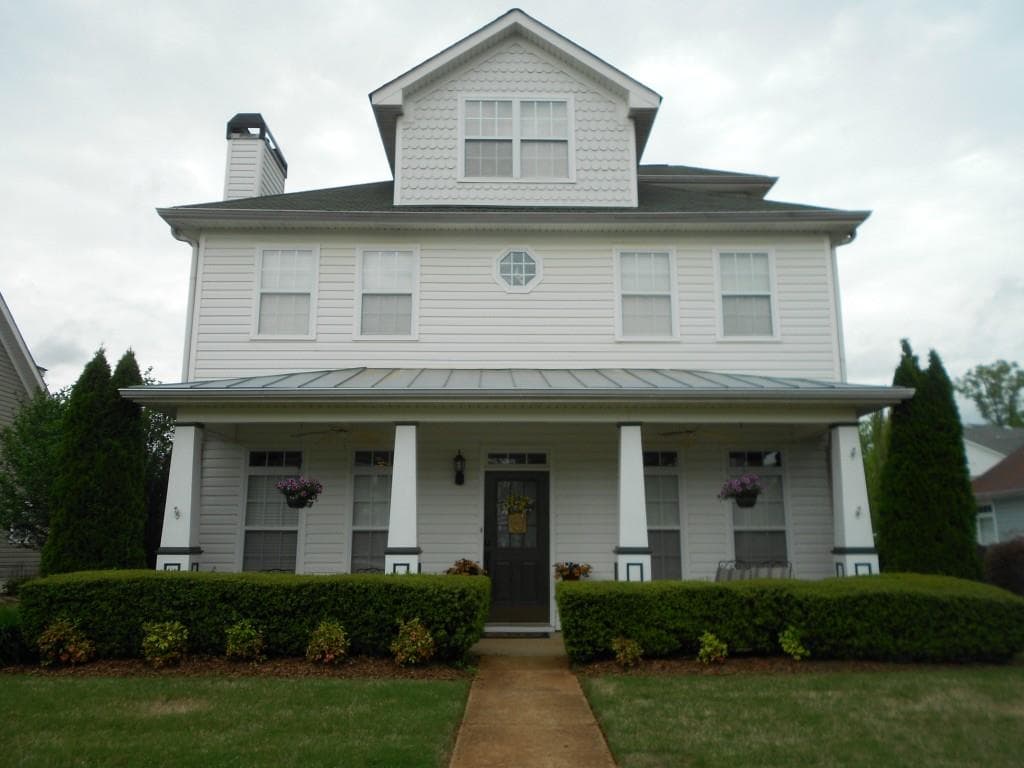 3 bedroom, 2,130 sq ft single family residence sold at 2765 NAUTICAL Way, Villa Rica, GA 30180