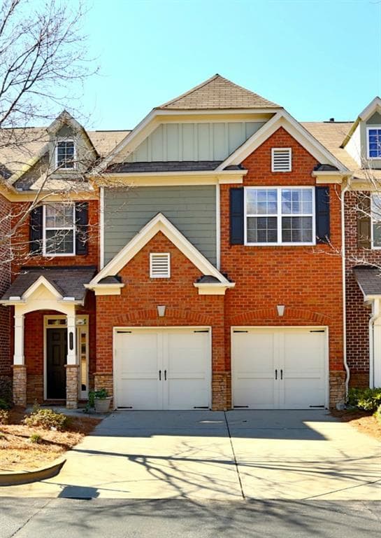 3 bedroom, 2,600 sq ft townhouse sold at 1207 Fairfax Way, Roswell, GA 30075