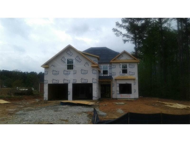 5 bedroom single family residence sold at 3997 Village Crossing Circle, Ellenwood, GA 30294