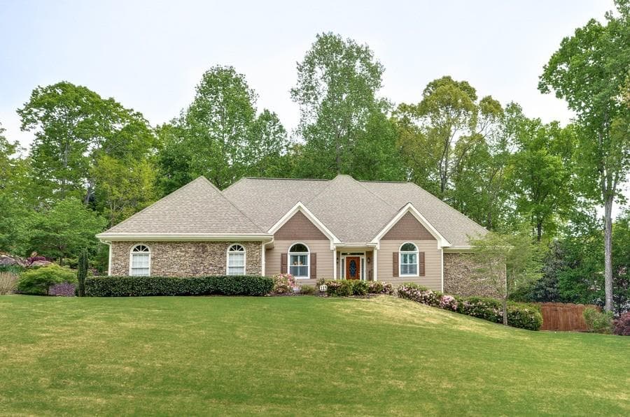 4 bedroom, 2,797 sq ft single family residence sold at 115 Windover Court, Roswell, GA 30075