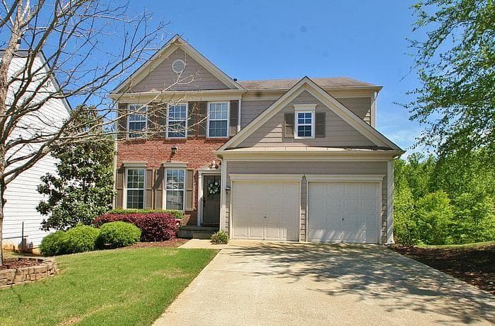 3 bedroom, 1,958 sq ft single family residence sold at 3650 Ridgefair Drive, Cumming, GA 30040