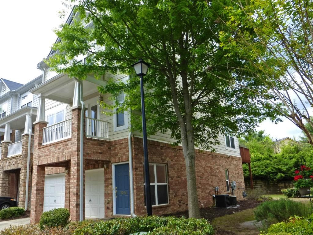 3374 Galleon Drive, Alpharetta, GA 30004 — most recent listing photo