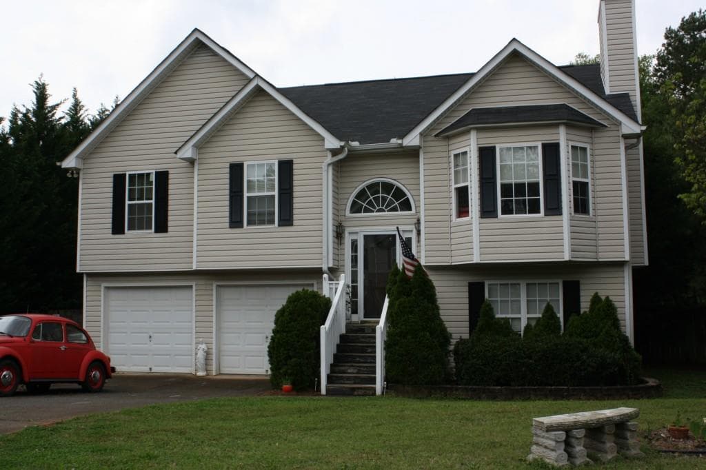 4 bedroom single family residence sold at 35 Kingston Pointe, Kingston, GA 30145