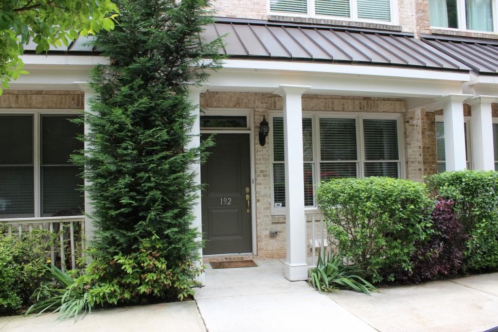 3 bedroom, 2,052 sq ft townhouse sold at 192 Marion Place 192, Atlanta, GA 30307