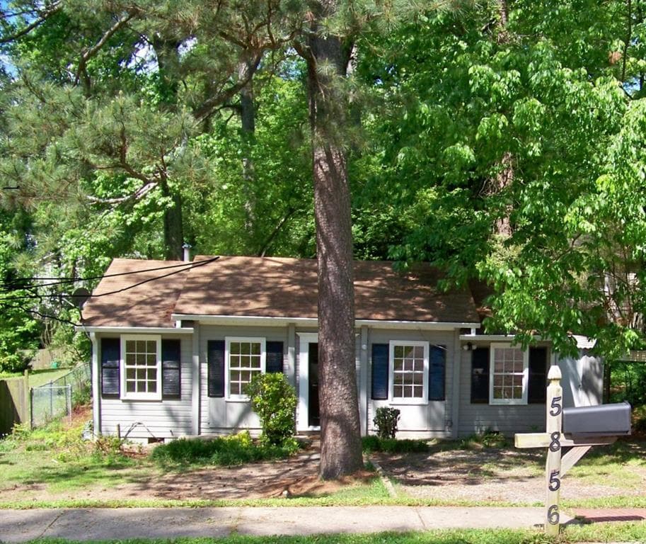 5856 Poplar Street, Atlanta, GA 30340 — most recent listing photo