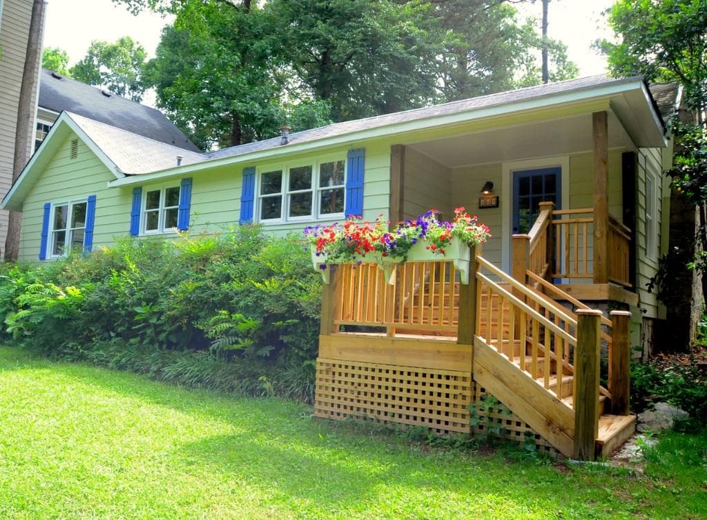 3 bedroom, 1,080 sq ft single family residence sold at 469 Pine Drive, Pine Lake, GA 30072