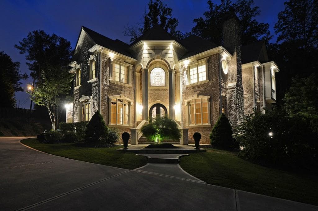5 bedroom single family residence sold at 700 Creek Road, Alpharetta, GA 30004