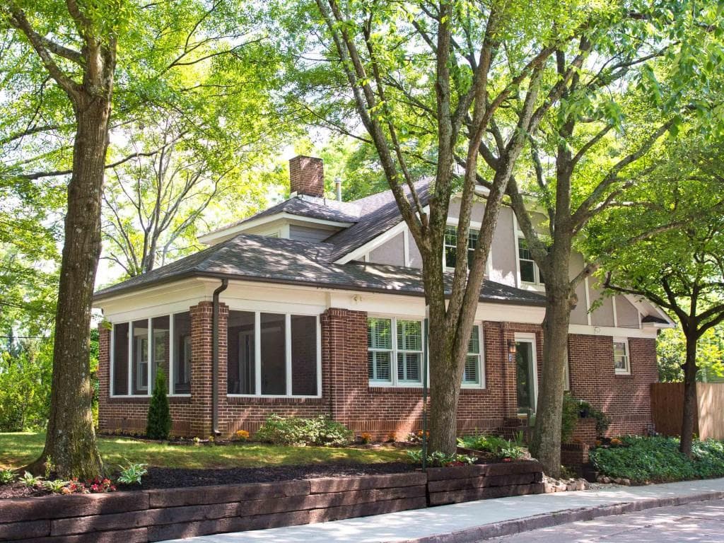 3 bedroom, 2,940 sq ft single family residence sold at 1017 WILLIAMS MILL Road, Atlanta, GA 30306