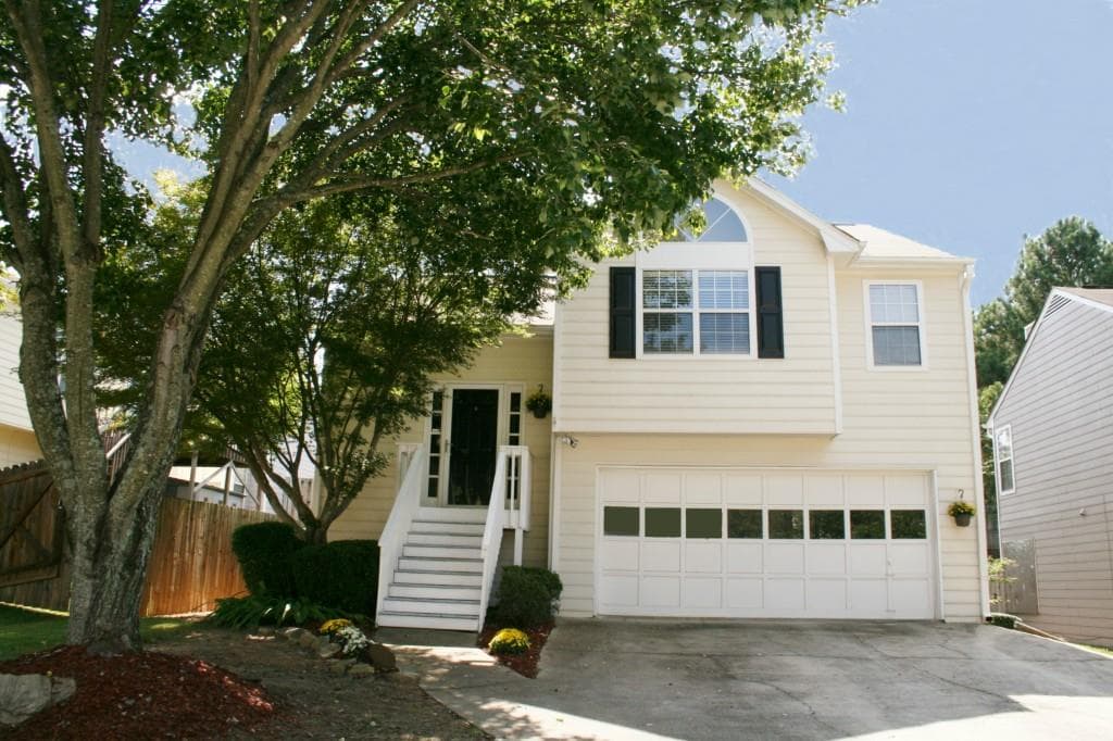 3935 sidney lanier Boulevard, Duluth, GA 30096 — most recent listing photo