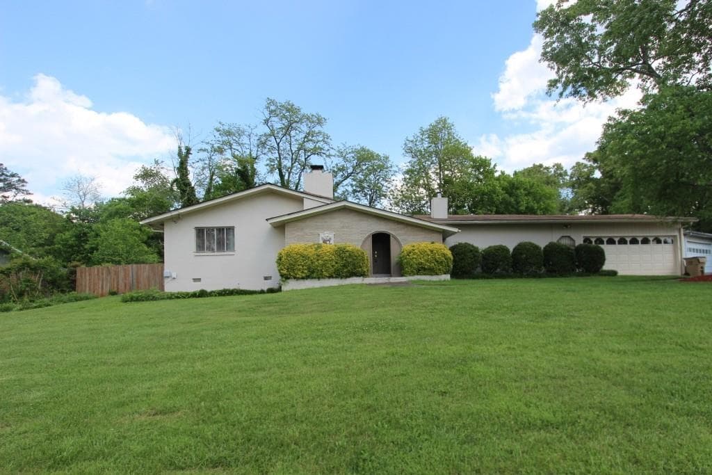 3826 KENSINGTON Drive, Marietta, GA 30066 — most recent listing photo