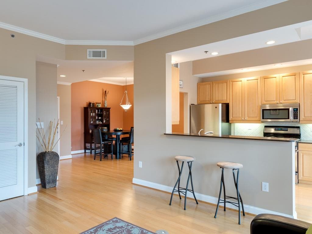 2 bedroom, 1,350 sq ft condominium sold at 50 Biscayne Drive 6109, Atlanta, GA 30309