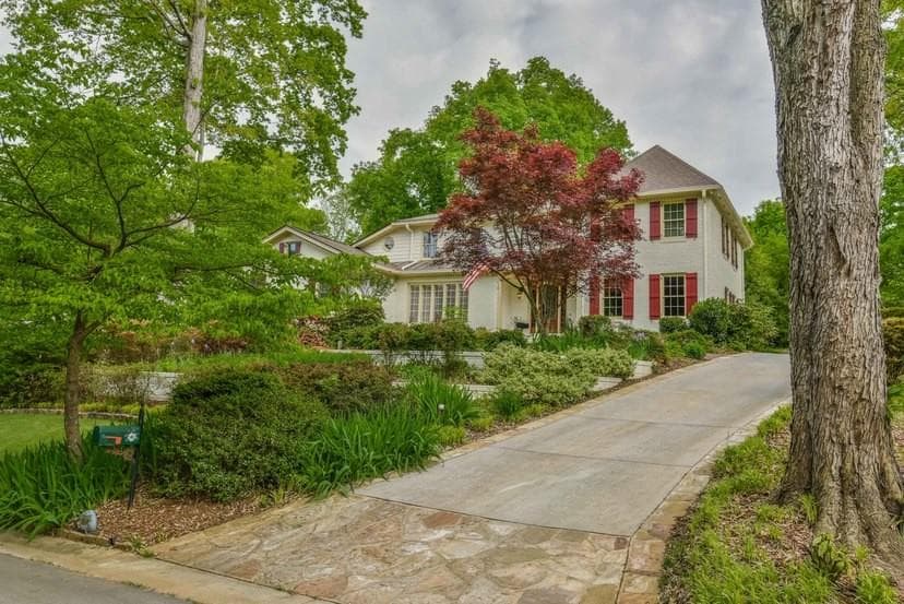 1859 Tennille Court, Dunwoody, GA 30338 — most recent listing photo