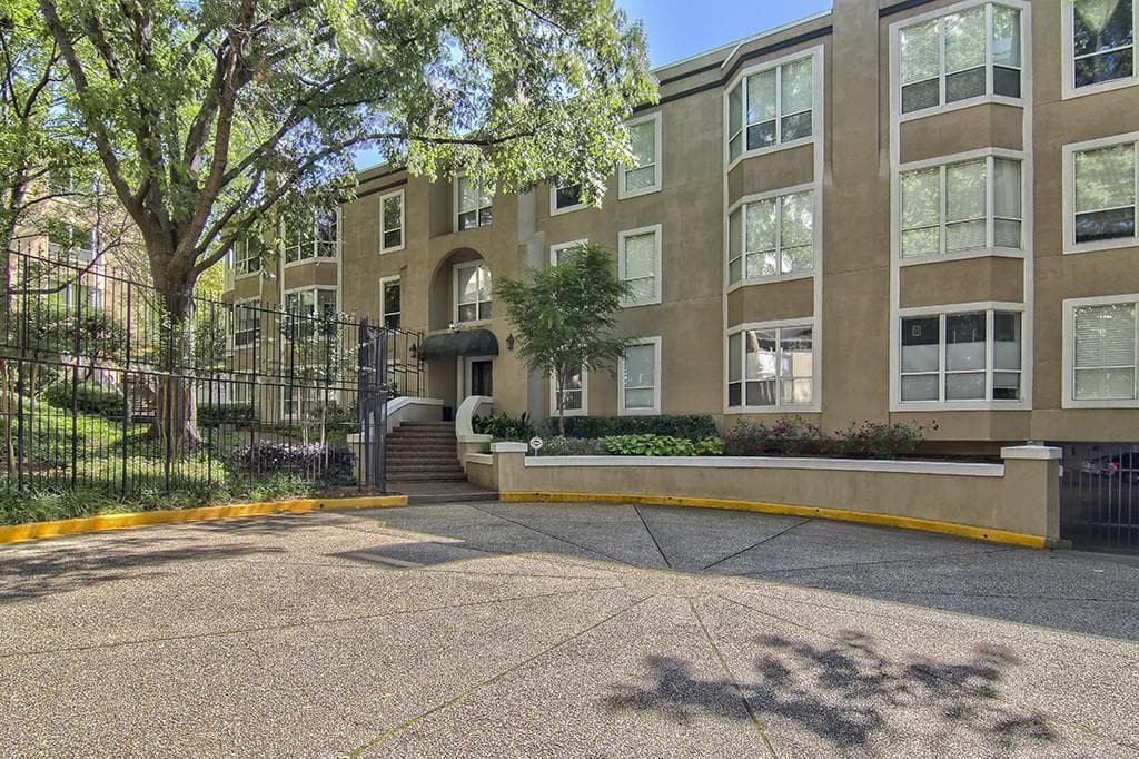 244 13th Street 214, Atlanta, GA 30309 — most recent listing photo