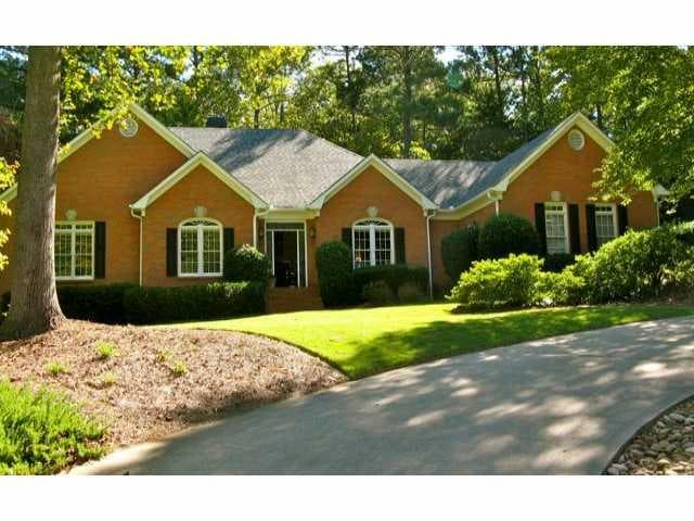 3 bedroom, 2,678 sq ft single family residence sold at 2030 Oak Lane, Cumming, GA 30041