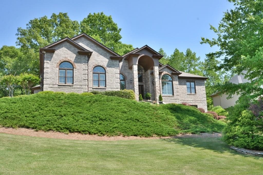 2140 Cascading Creek Court, Cumming, GA 30041 — most recent listing photo
