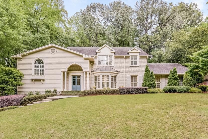 5 bedroom, 3,073 sq ft single family residence sold at 3105 Marne Drive, Atlanta, GA 30305
