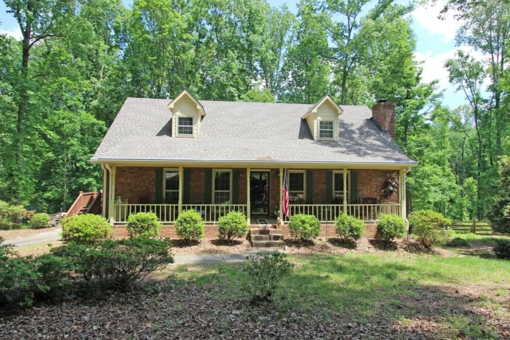 3 bedroom, 2,109 sq ft single family residence sold at 1489 Kincaid Road, Marietta, GA 30066