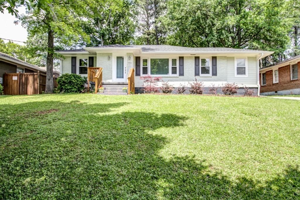 3 bedroom, 1,245 sq ft single family residence sold at 1182 Greenleaf Road, Atlanta, GA 30316