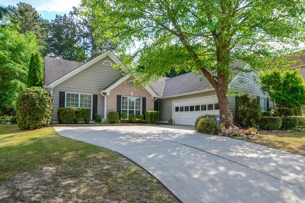 572 Antler Lane, Suwanee, GA 30024 — most recent listing photo