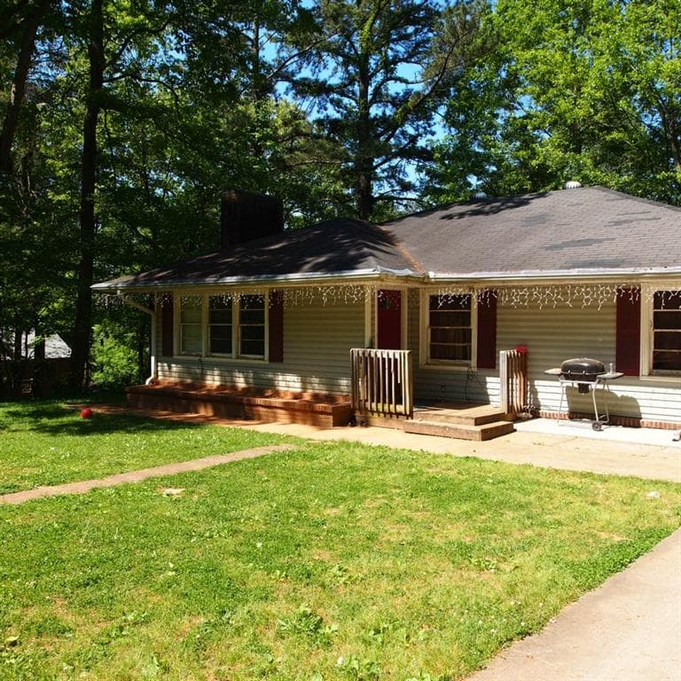 duplex sold at 100 Hilltop Drive, Canton, GA 30114