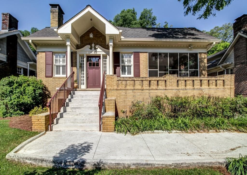 2 bedroom, 1,268 sq ft single family residence sold at 626 Hardendorf Avenue, Atlanta, GA 30307