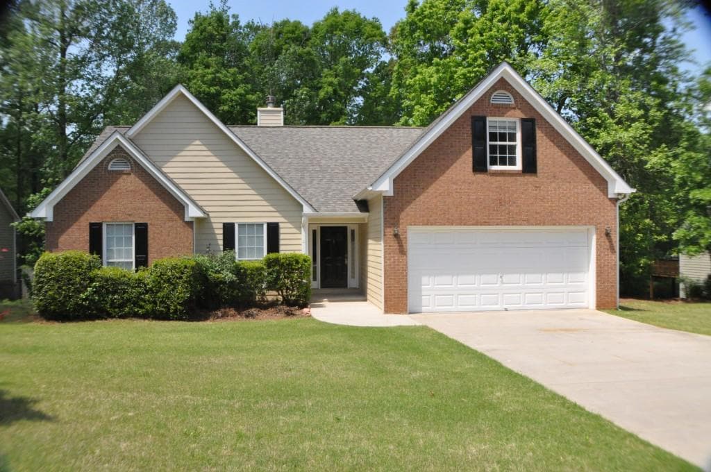 4260 Platinum Court, Hoschton, GA 30548 — most recent listing photo