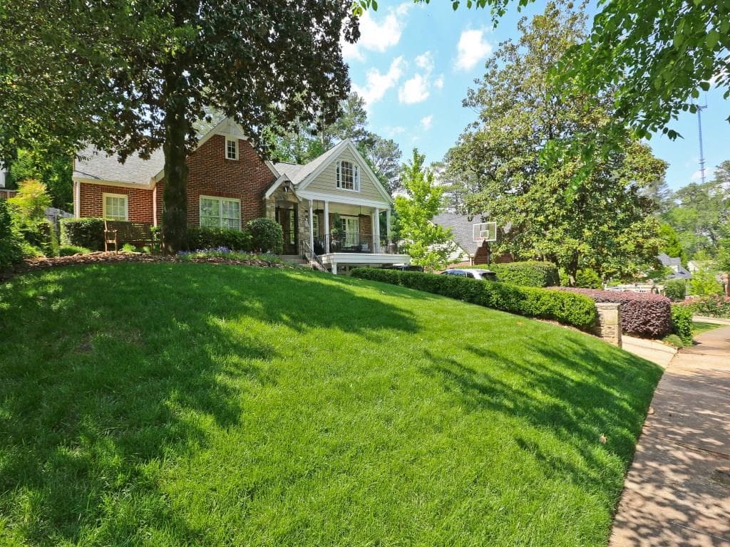 5 bedroom single family residence sold at 1666 Noble Drive, Atlanta, GA 30306
