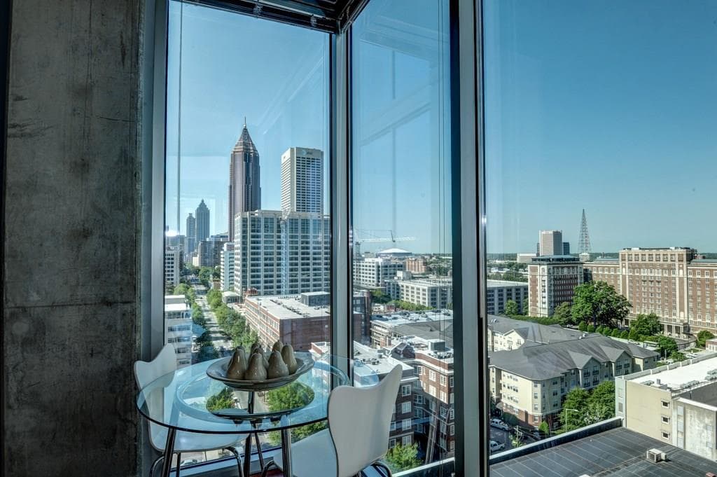 1 bedroom, 802 sq ft condominium sold at 855 Peachtree Street 1301, Atlanta, GA 30308