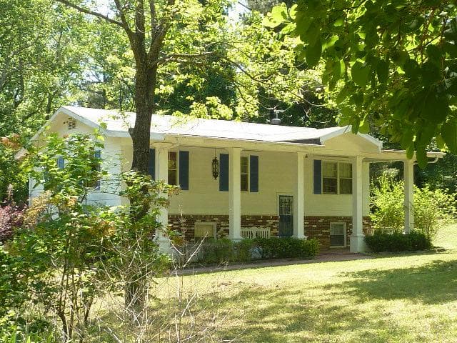 4 bedroom, 2,300 sq ft single family residence sold at 3689 Irwin Bridge Road, Conyers, GA 30012