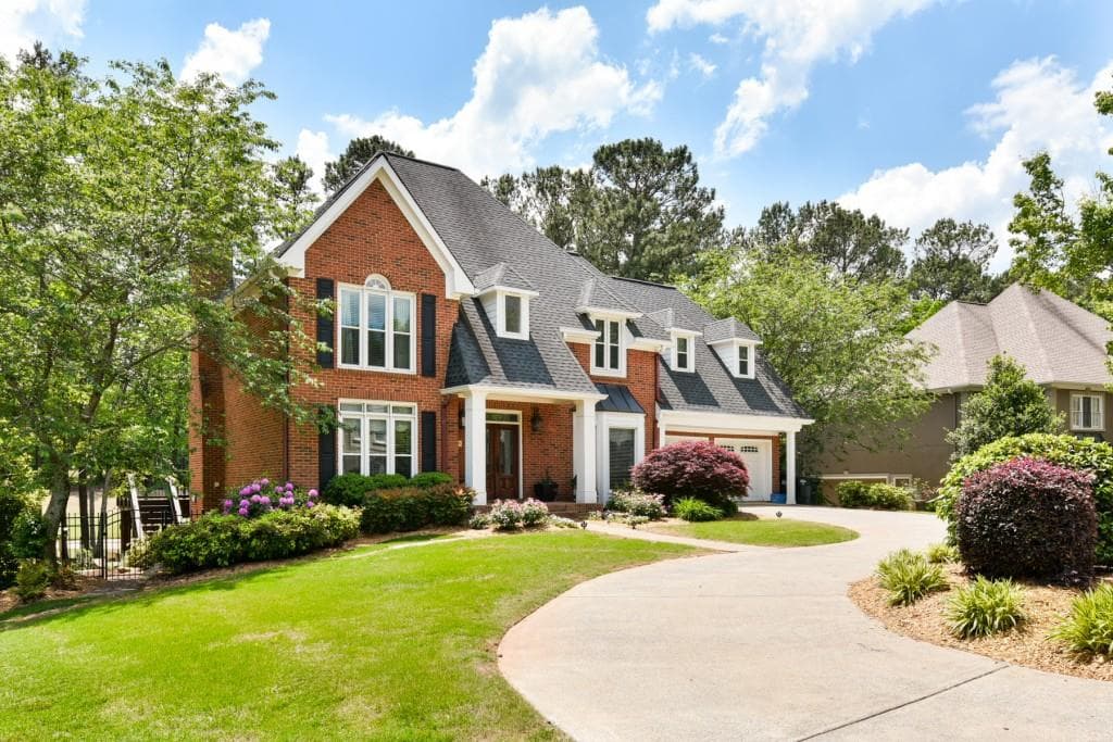 4 bedroom, 4,489 sq ft single family residence sold at 5601 Forkwood Drive, Acworth, GA 30101