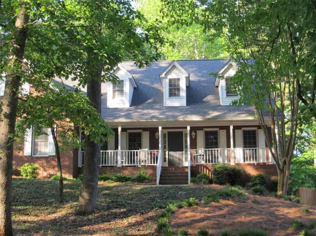 3 bedroom, 3,184 sq ft single family residence sold at 1161 OVERLAND PARK Drive, Braselton, GA 30517