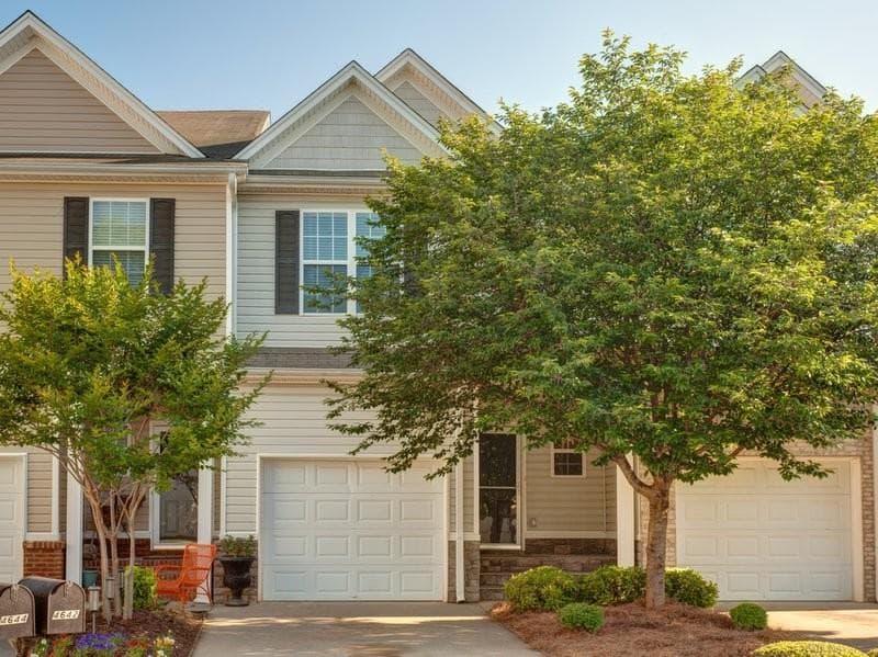4642 BEACON RIDGE Lane B, Flowery Branch, GA 30542 — most recent listing photo