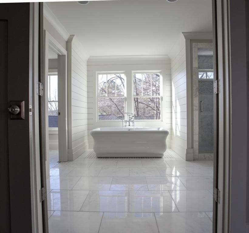 6 bedroom, 3,990 sq ft single family residence sold at 1218 Stillwood Drive, Atlanta, GA 30306