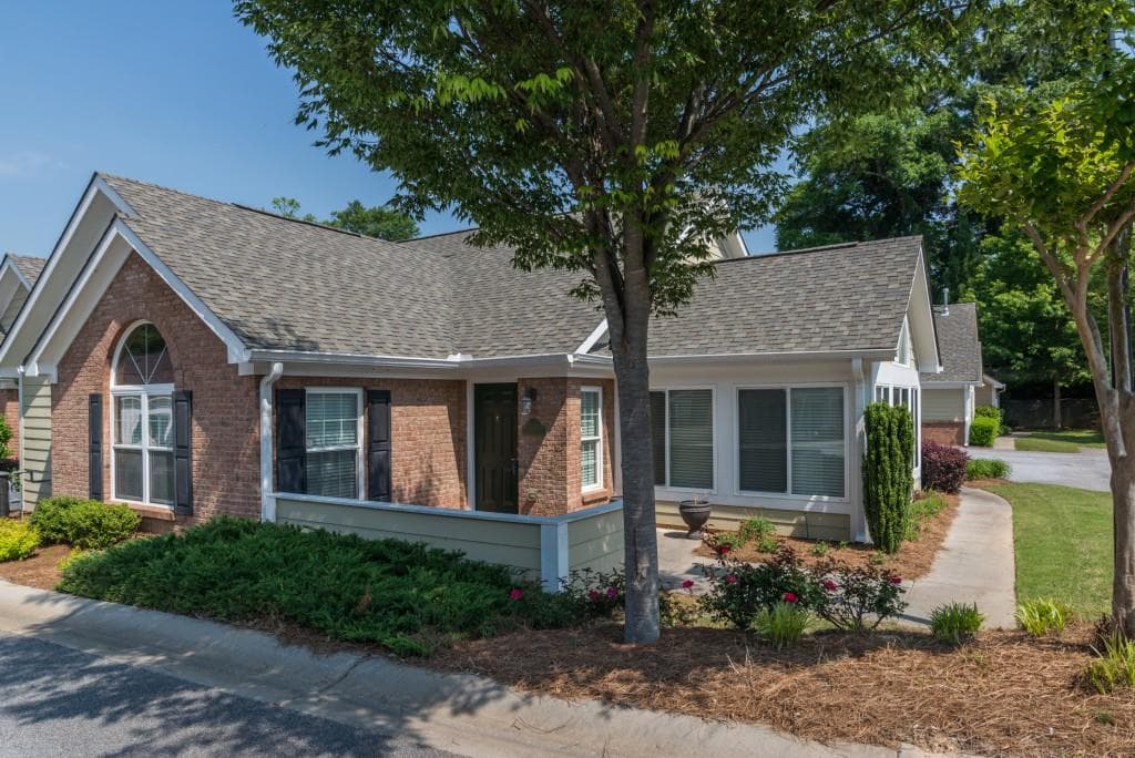 2 bedroom, 1,802 sq ft condominium sold at 501 Cascade Park Drive 501, Atlanta, GA 30331