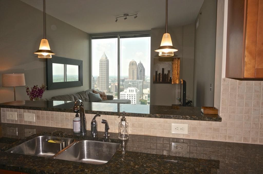 1 bedroom, 783 sq ft condominium sold at 855 Peachtree Street 2706, Atlanta, GA 30308
