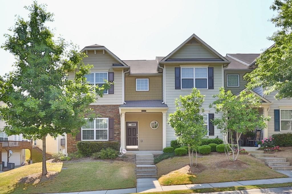 2477 Suwanee Pointe Drive, Lawrenceville, GA 30043 — most recent listing photo