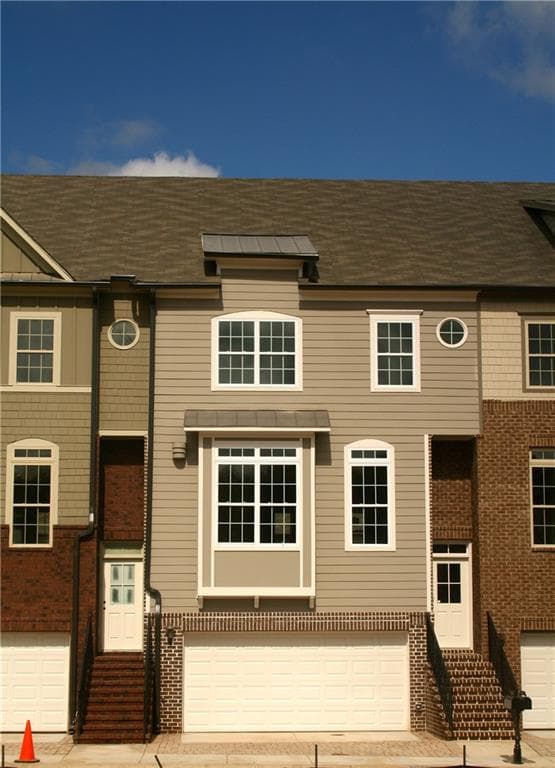 3 bedroom, 2,450 sq ft townhouse sold at 2146 Shale Lane 264, Atlanta, GA 30318
