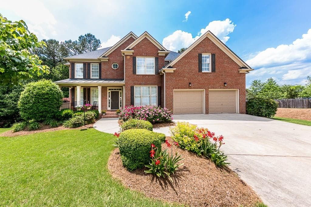 5 bedroom single family residence sold at 206 Glen Wood Place, Canton, GA 30114