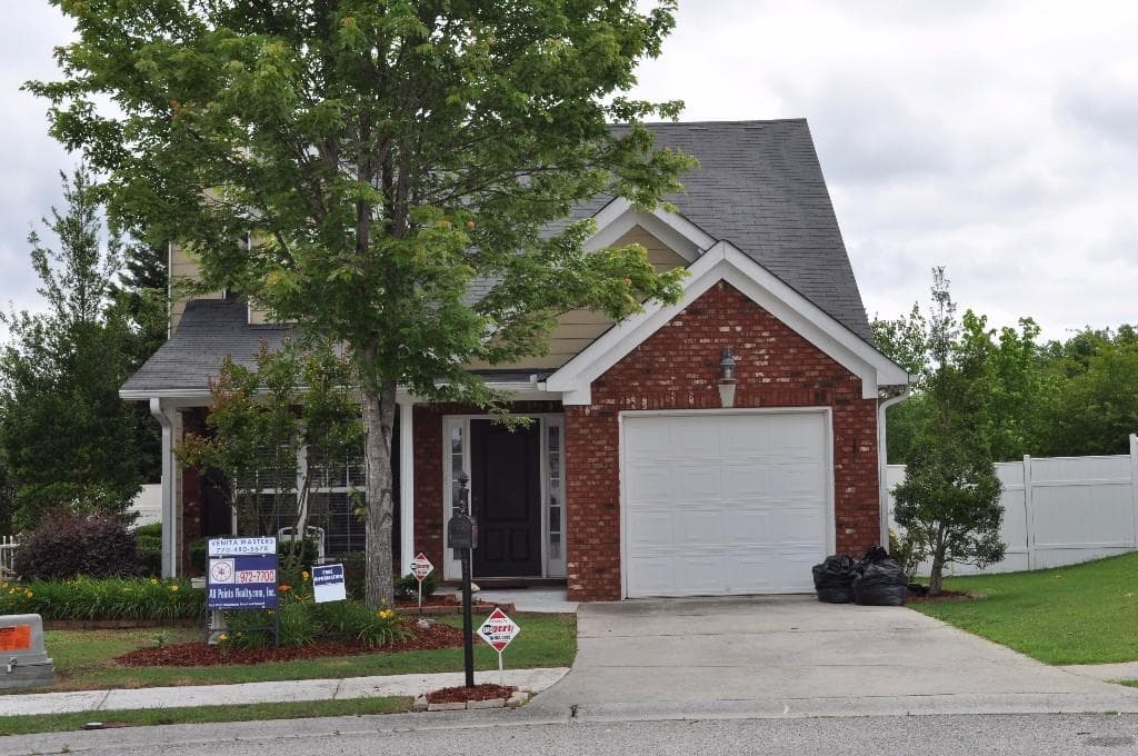 3 bedroom single family residence sold at 6585 White Walnut Way, Braselton, GA 30517