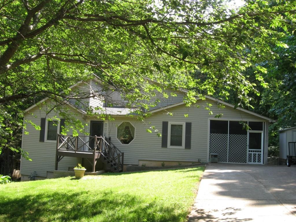 5434 Blackhawk Drive, Acworth, GA 30102 — most recent listing photo