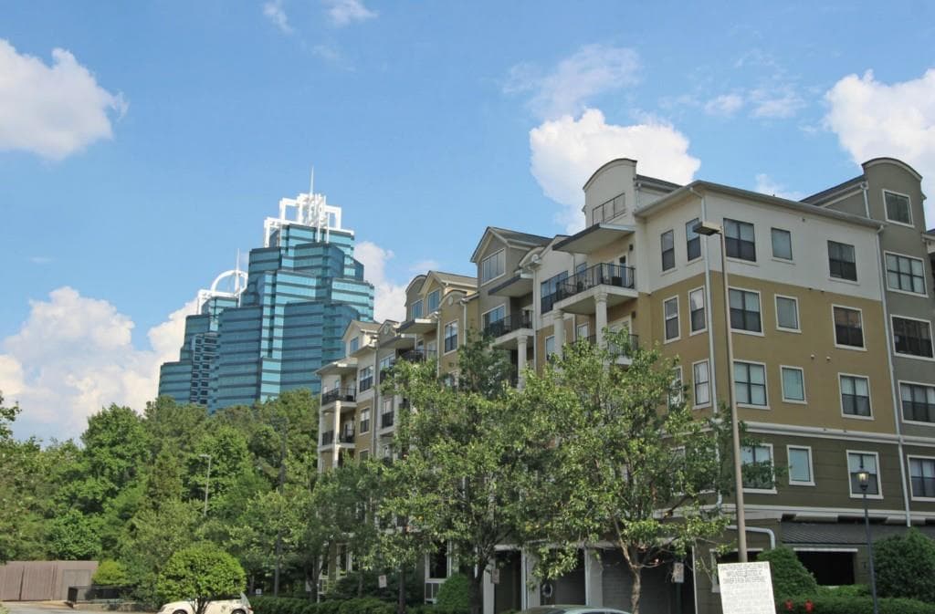 2 bedroom, 1,470 sq ft condominium sold at 799 Hammond Drive 128, Sandy Springs, GA 30328
