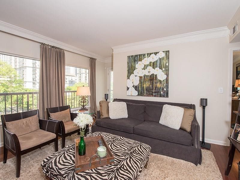 2 bedroom, 1,150 sq ft condominium sold at 275 13th Street 511, Atlanta, GA 30309