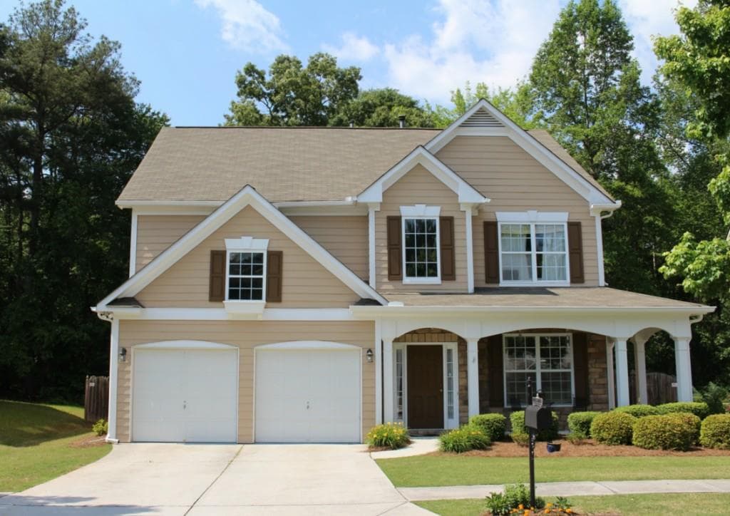 5 bedroom, 2,442 sq ft single family residence sold at 3321 Cooper Woods Drive, Loganville, GA 30052