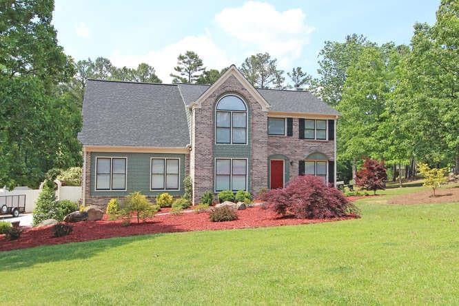 4 bedroom, 2,690 sq ft single family residence sold at 26 PICKETTS LAKE Way, Acworth, GA 30101