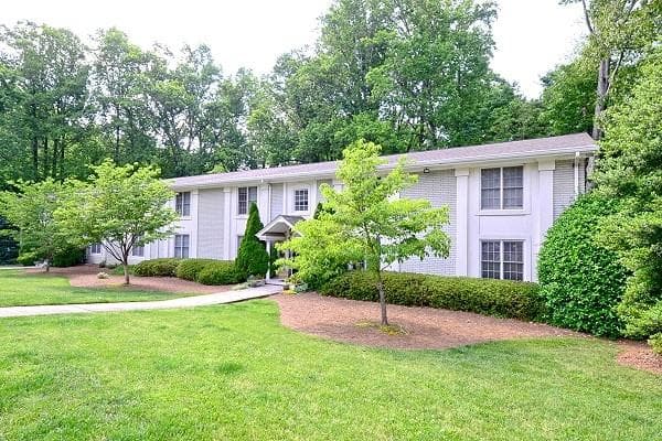 2 bedroom, 1,102 sq ft condominium sold at 1020 Scott Boulevard F2, Decatur, GA 30030