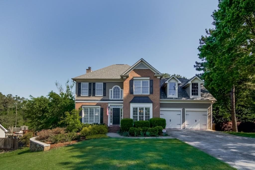 100 Larney Court, Roswell, GA 30075 — most recent listing photo