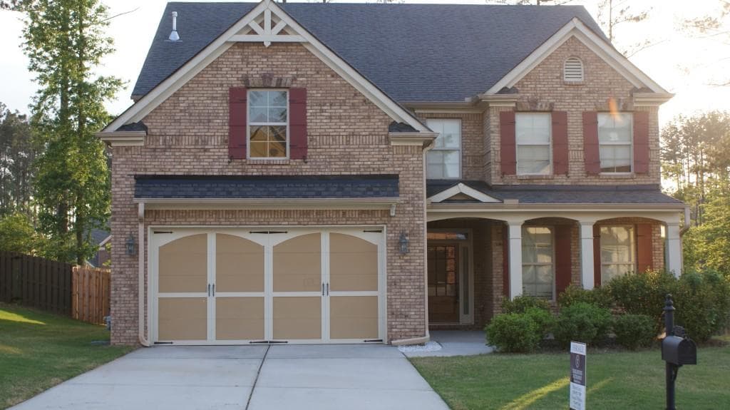 5 bedroom, 3,300 sq ft single family residence sold at 1281 Del Mar Club Drive, Dacula, GA 30019