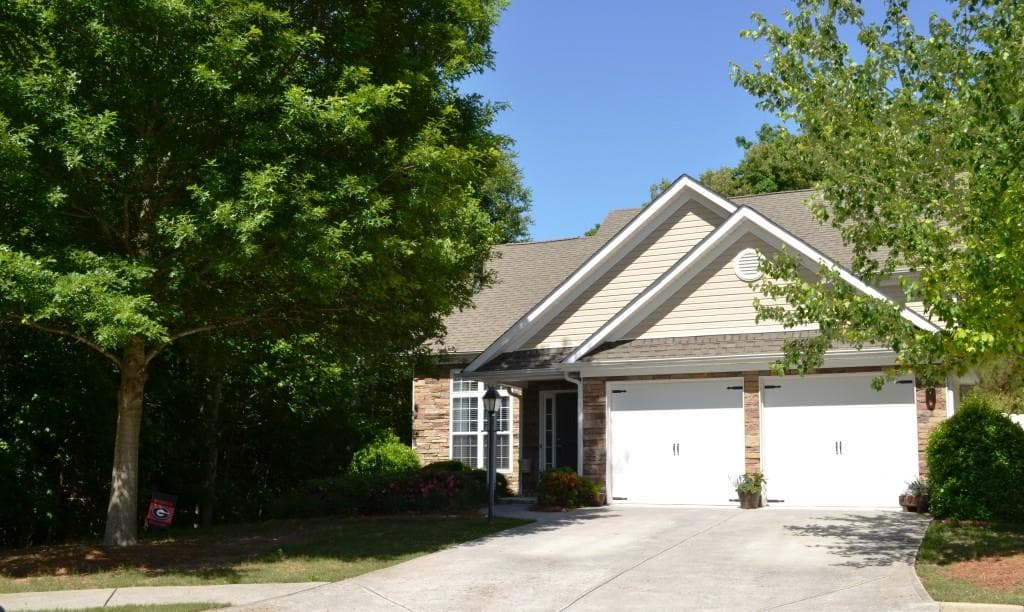 3 bedroom, 1,908 sq ft single family residence sold at 5194 Centennial Creek View, Acworth, GA 30102