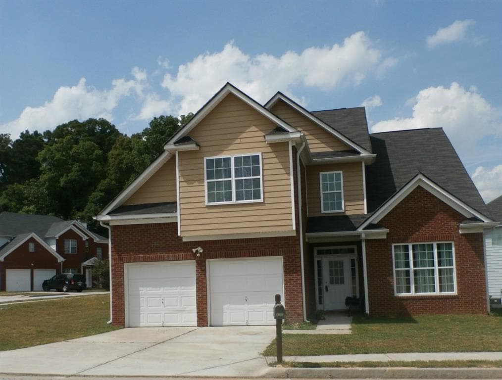 4 bedroom, 2,428 sq ft single family residence sold at 3300 Summer Brooke Lane, Atlanta, GA 30291
